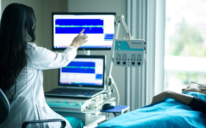 fernandozhiminaicela-medical-equipment-4099429_1920